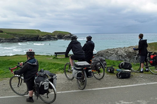 15 Apr 2017 · North Cornwall Coast: Day 3: Treyarnon to Perranporth YH