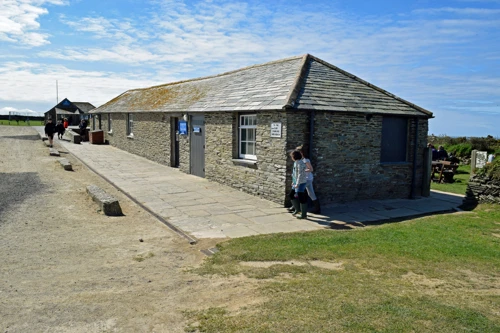 15 Apr 2017 · North Cornwall Coast: Day 3: Treyarnon to Perranporth YH