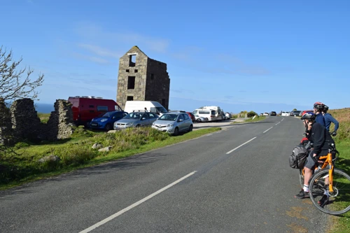 16 Apr 2017 · North Cornwall Coast: Day 4: Perranporth to Land's End YH