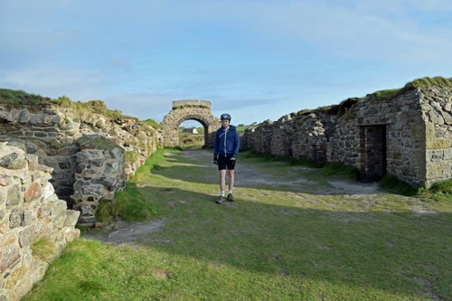 16 Apr 2017 · North Cornwall Coast: Day 4: Perranporth to Land's End YH