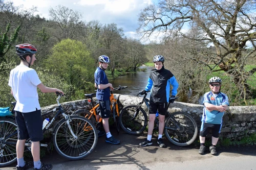 02 Apr 2017 · Staverton
