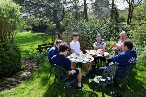 02 Apr 2017 · Staverton
