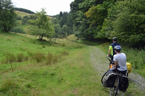 31 Jul 2019 · Lake District: Day 2: Hawkshead to Coniston Holly How YH