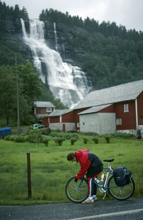 19 Aug 1989 · Norway: Day 4 Voss to Vangsnes