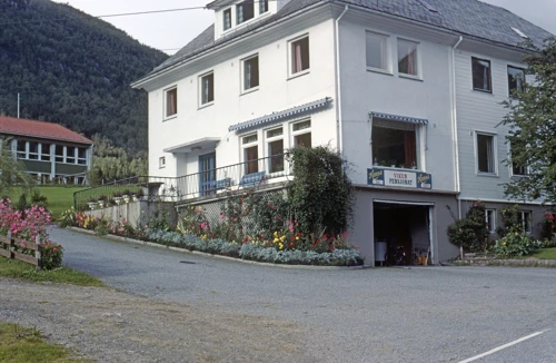 28 Aug 1989 · Norway: Day 13 Viksdalen to Balestrand