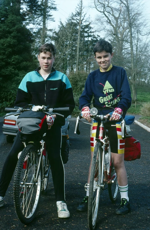 17 Apr 1990 · Cornish Coast: Day 2 Golant to Boswinger