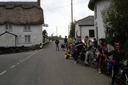 18 Apr 1990 · Cornish Coast: Day 3 Boswinger to Coverack