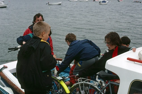 18 Apr 1990 · Cornish Coast: Day 3 Boswinger to Coverack