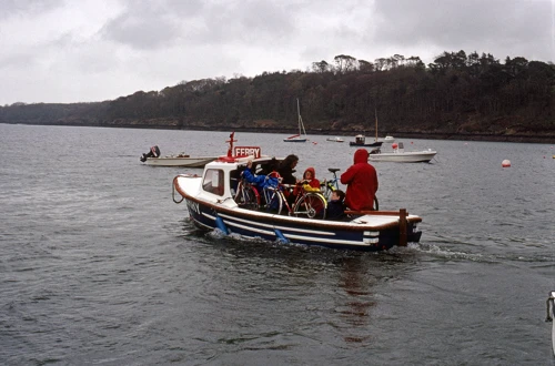 18 Apr 1990 · Cornish Coast: Day 3 Boswinger to Coverack