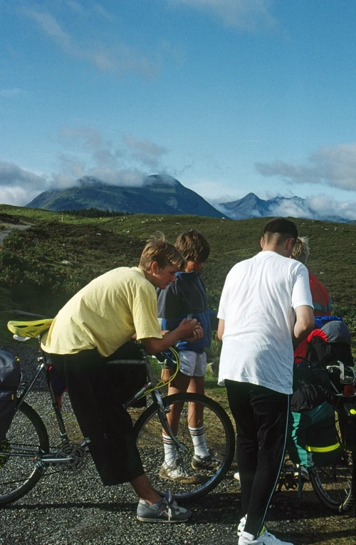 24 Aug 1990 · Scottish Highlands and Islands: Day 5 Raasay to Lochmaddy