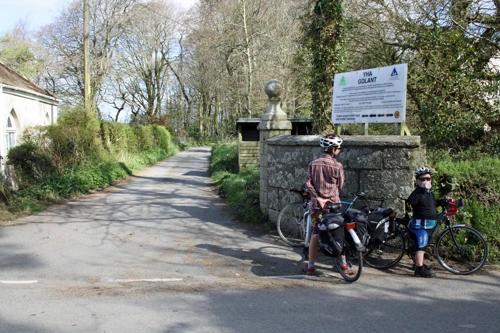 Golant Youth Hostel main entrance