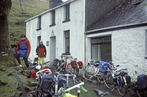 05 Apr 1991 · South and Mid Wales: Day 5 Bryn Poeth Uchaf to Tyncornel