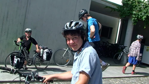 Everyone happy after a leisurely start at Lausanne Youth Hostel