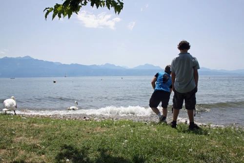 Lunch on the beach near Ouchy Quay