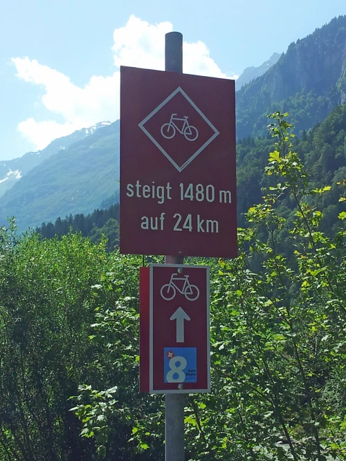 A second worrying warning sign at Innertkirchen as we start climbing again, 13.0 miles into the ride, 638m above sea level