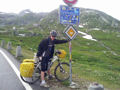 Finally we reach Grimsel Pass, the top of the mountain climb, 28.9 miles into the ride and 2165m above sea level