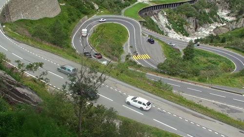 The many hairpin bends that are about to take us down the Schöllenen Gorge on a 22-mile downhill ride, 3.1 miles into the ride