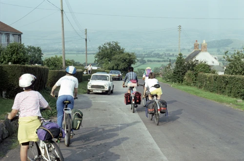 26 Jul 1991 · Street / Cheddar YH: Day 1: Home to Cheddar YH